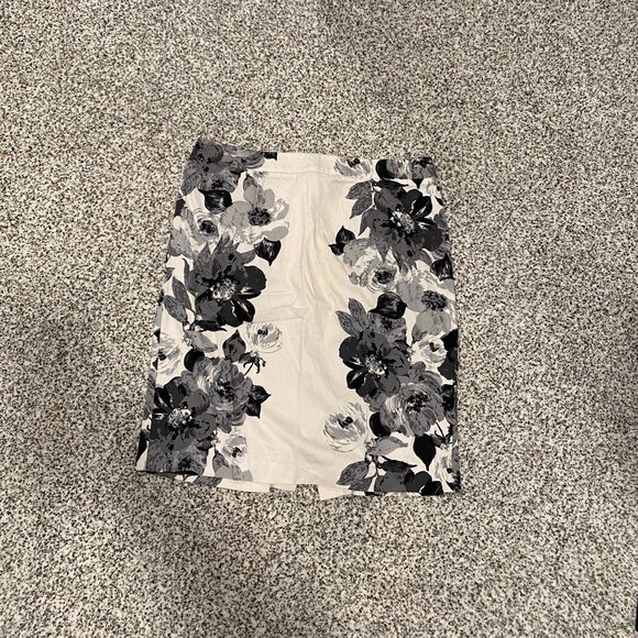 Apt. 9 Dresses & Skirts - Rose Print Pencil Skirt